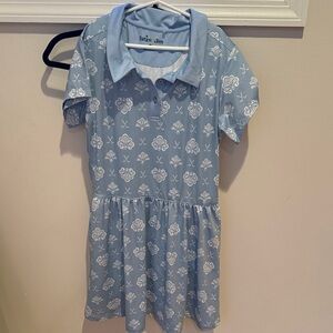 Turtles and Tees Light Blue Kids Dress with White Floral Pattern, size large